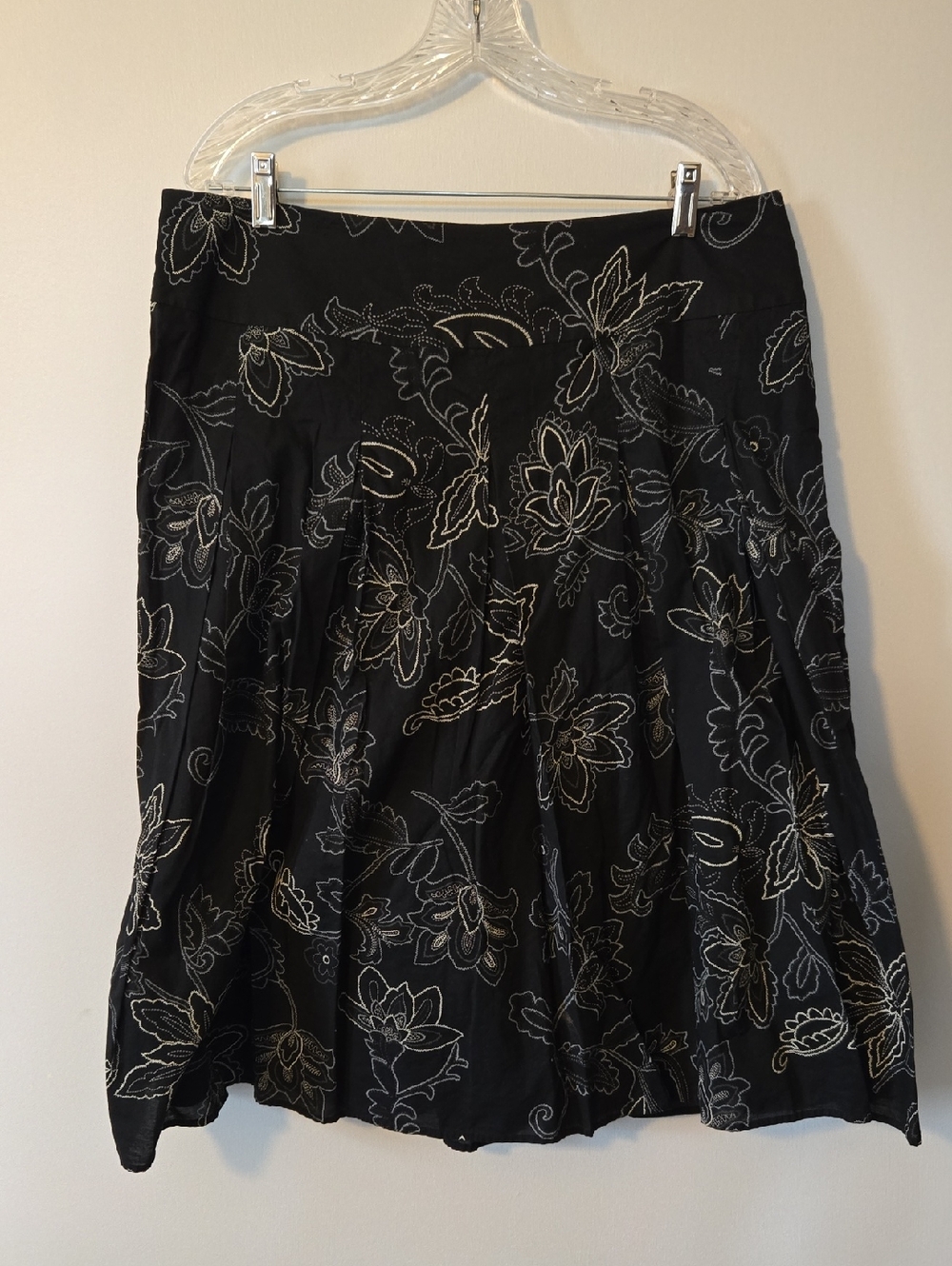 Apt. 9 Black Floral A-Line Skirt with Ivory Embroidery